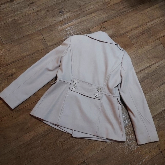 Kenneth Cole, Pea Coat, size 8, camel color - Picture 10 of 14